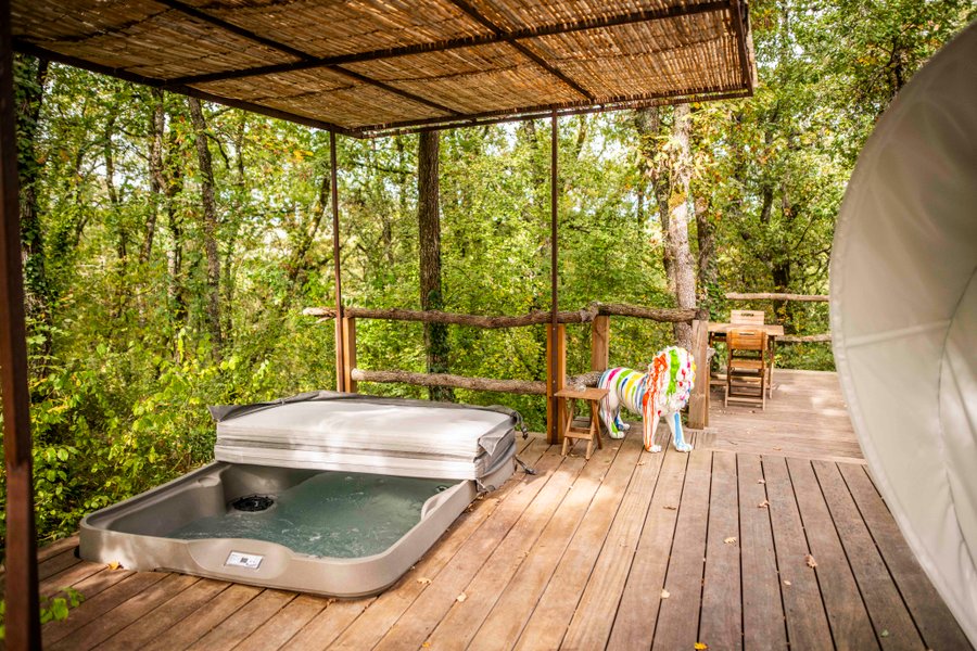 Équipements de la bulle à Cahuzac Sur Vère