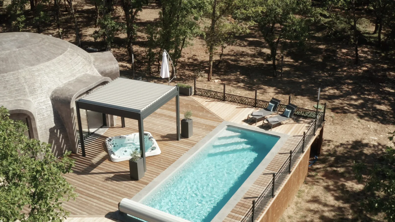 Game of Dome - maison dôme de luxe avec piscine chauffée et spa (Chartrier-Ferrière, Corrèze) - photo 7 sur 48