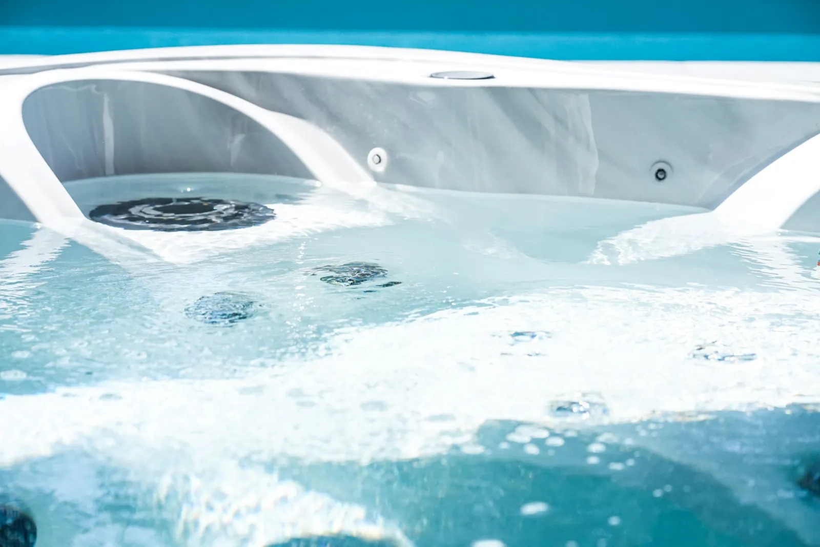 Game of Dome - maison dôme de luxe avec piscine chauffée et spa (Chartrier-Ferrière, Corrèze) - photo 9 sur 48