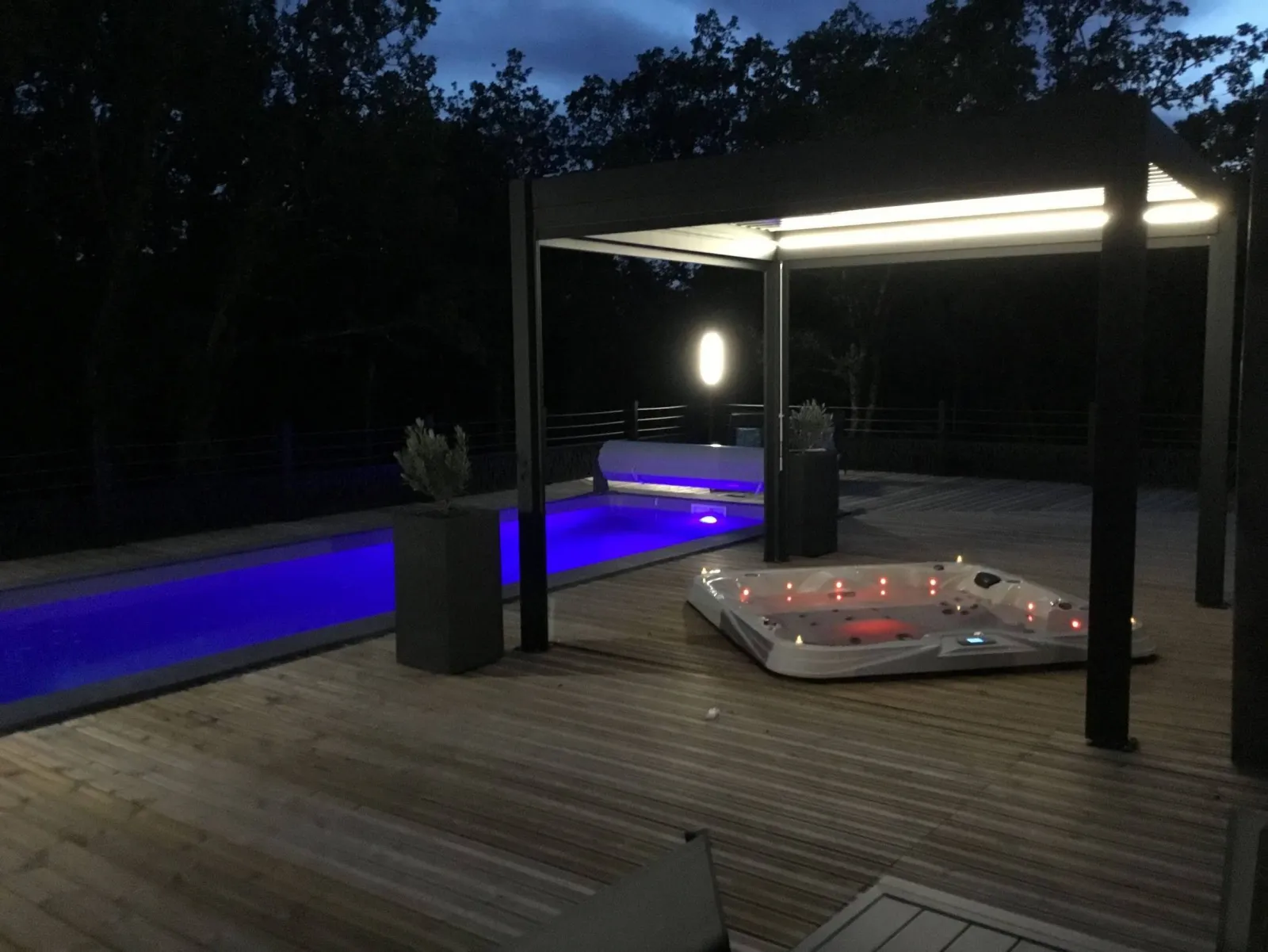 Game of Dome - maison dôme de luxe avec piscine chauffée et spa (Chartrier-Ferrière, Corrèze) - photo 47 sur 48