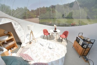 Chambre bulle sous les étoiles à Quarré-Les-Tombes