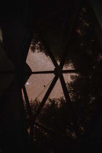 Chambre dôme sous les étoiles à Le Syndicat