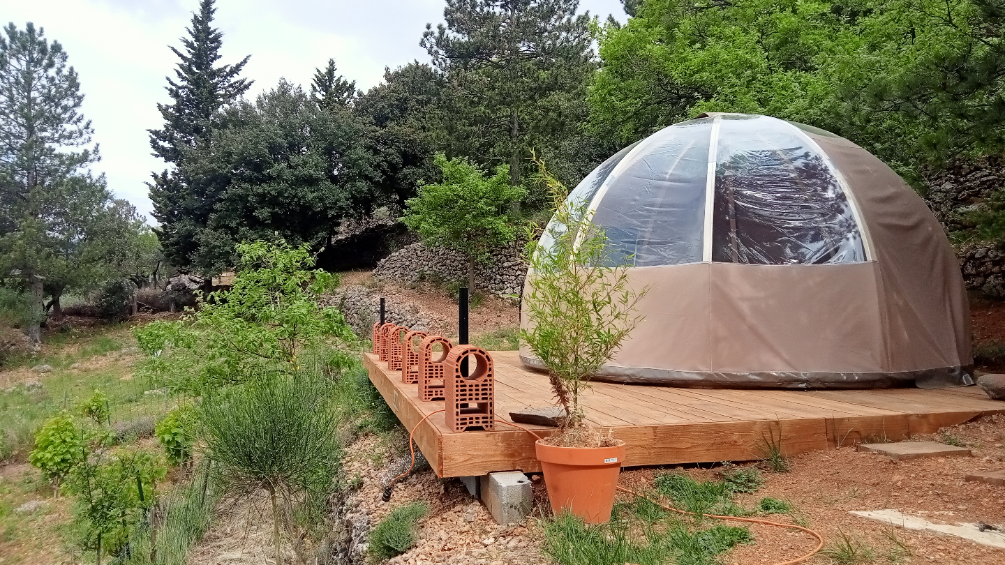 Chambre bulle sous les étoiles à Soubès